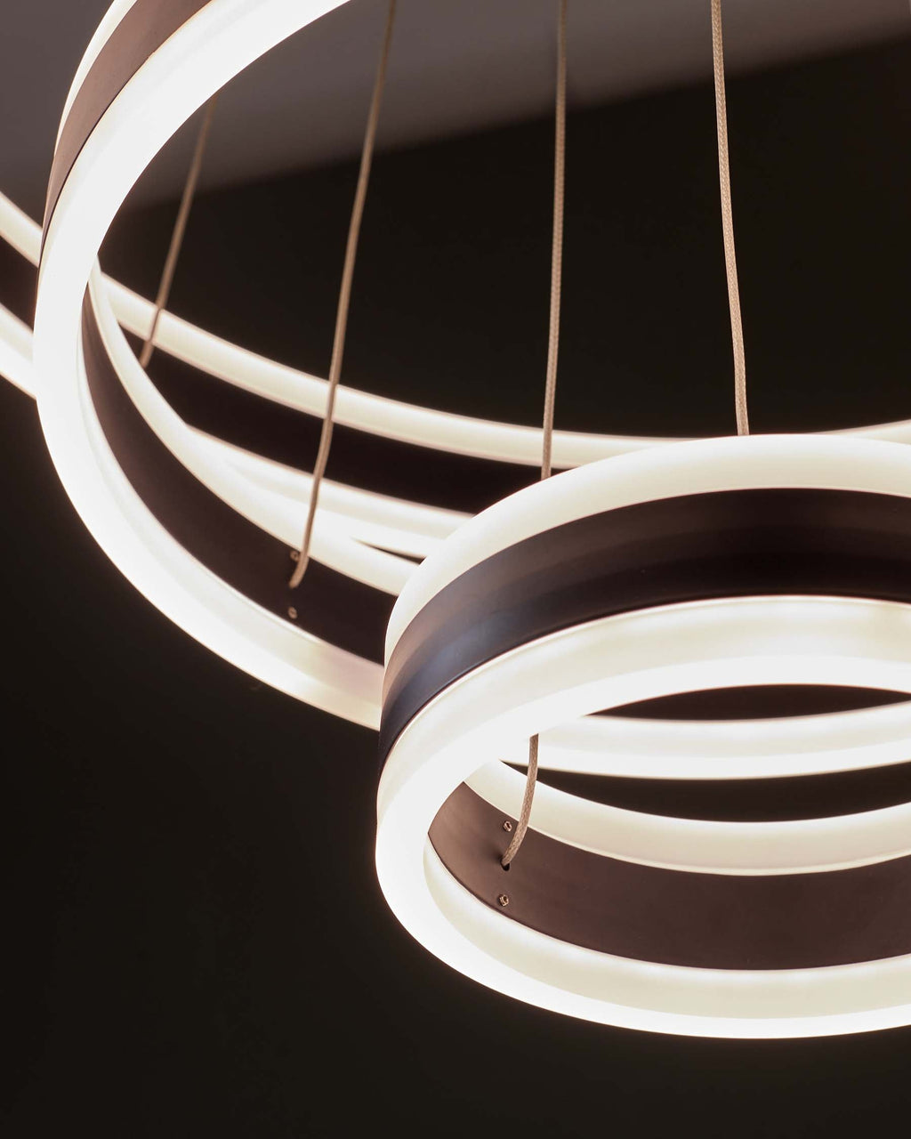 Suspension réglable Solana en métal noir