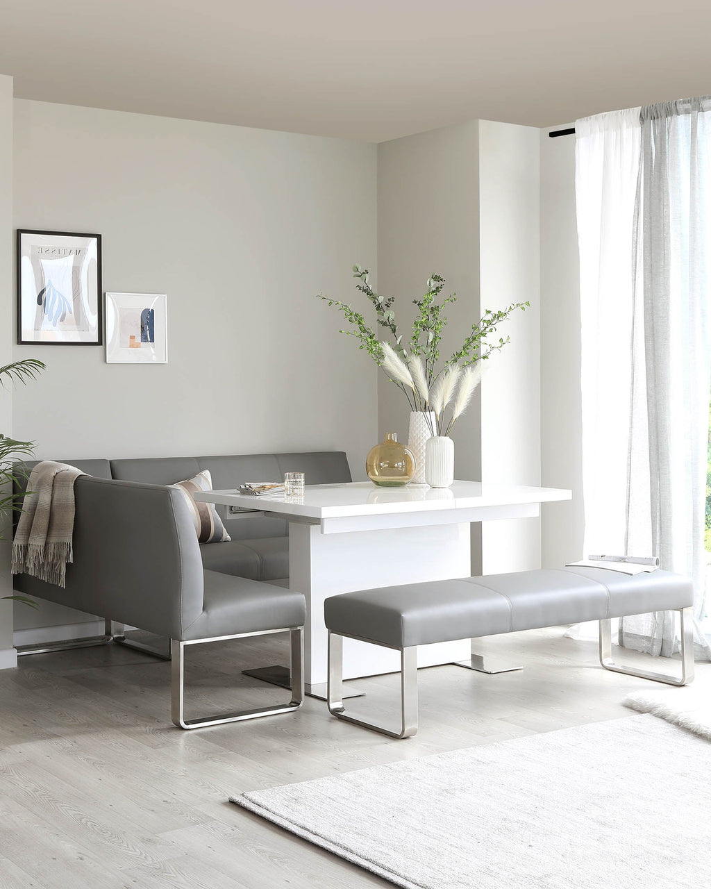 Banc de salle à manger d'angle droit Loop 5 places en similicuir gris et acier inoxydable