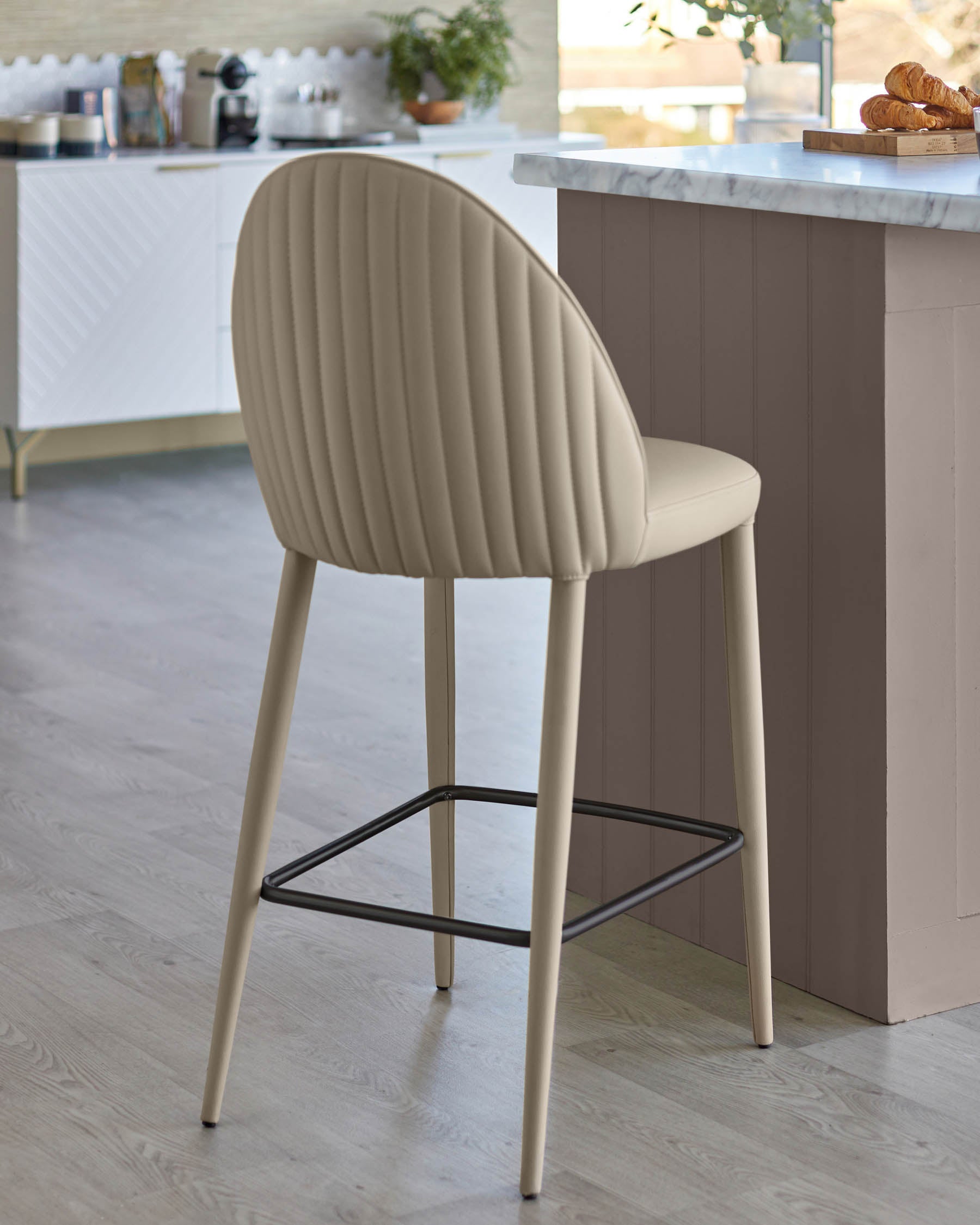 Tabouret de bar Saylor en similicuir naturel