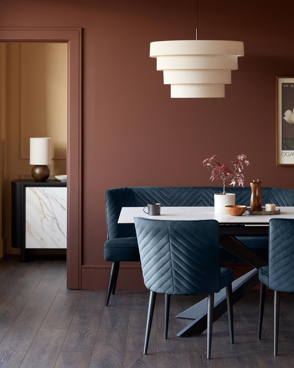 Banquette de salle à manger 3 places Serena en velours bleu foncé avec dossier