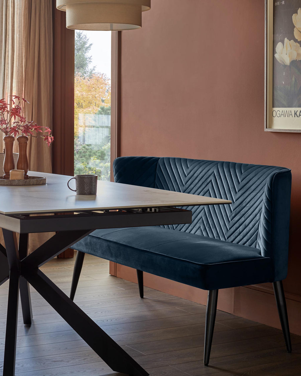 Banquette de salle à manger 3 places Serena en velours bleu foncé avec dossier