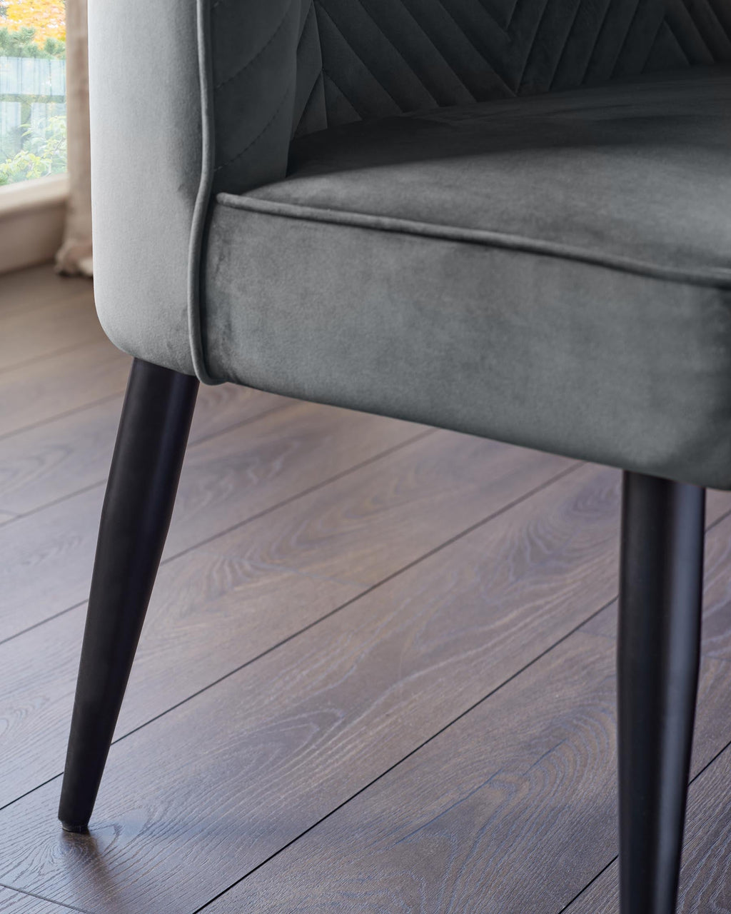 Banquette de salle à manger 3 places Serena en velours gris foncé
