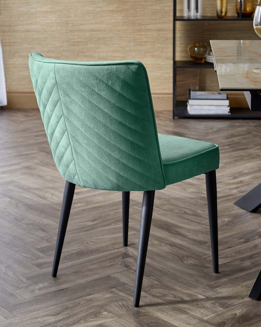 Chaise de salle à manger Serena en chenille vert sauge