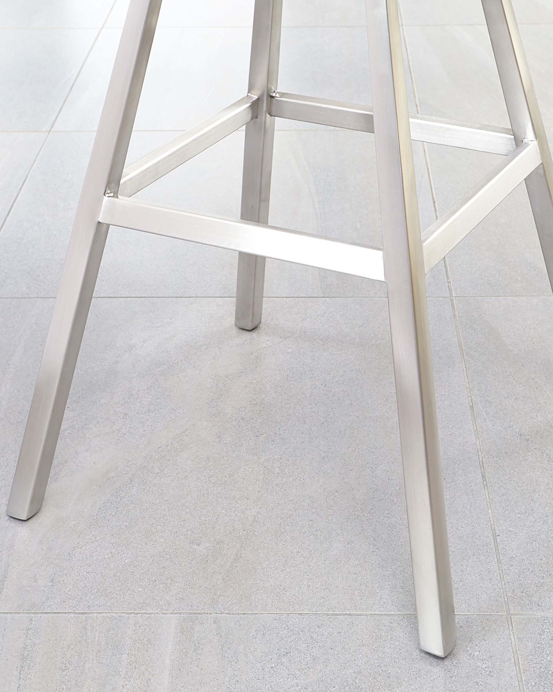 Tabouret de bar pivotant Theo en similicuir gris foncé
