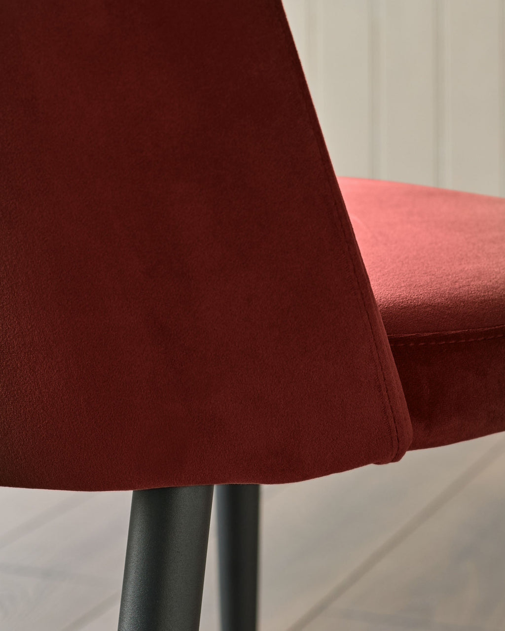 Chaise de salle à manger Trinny en velours rouge caramel