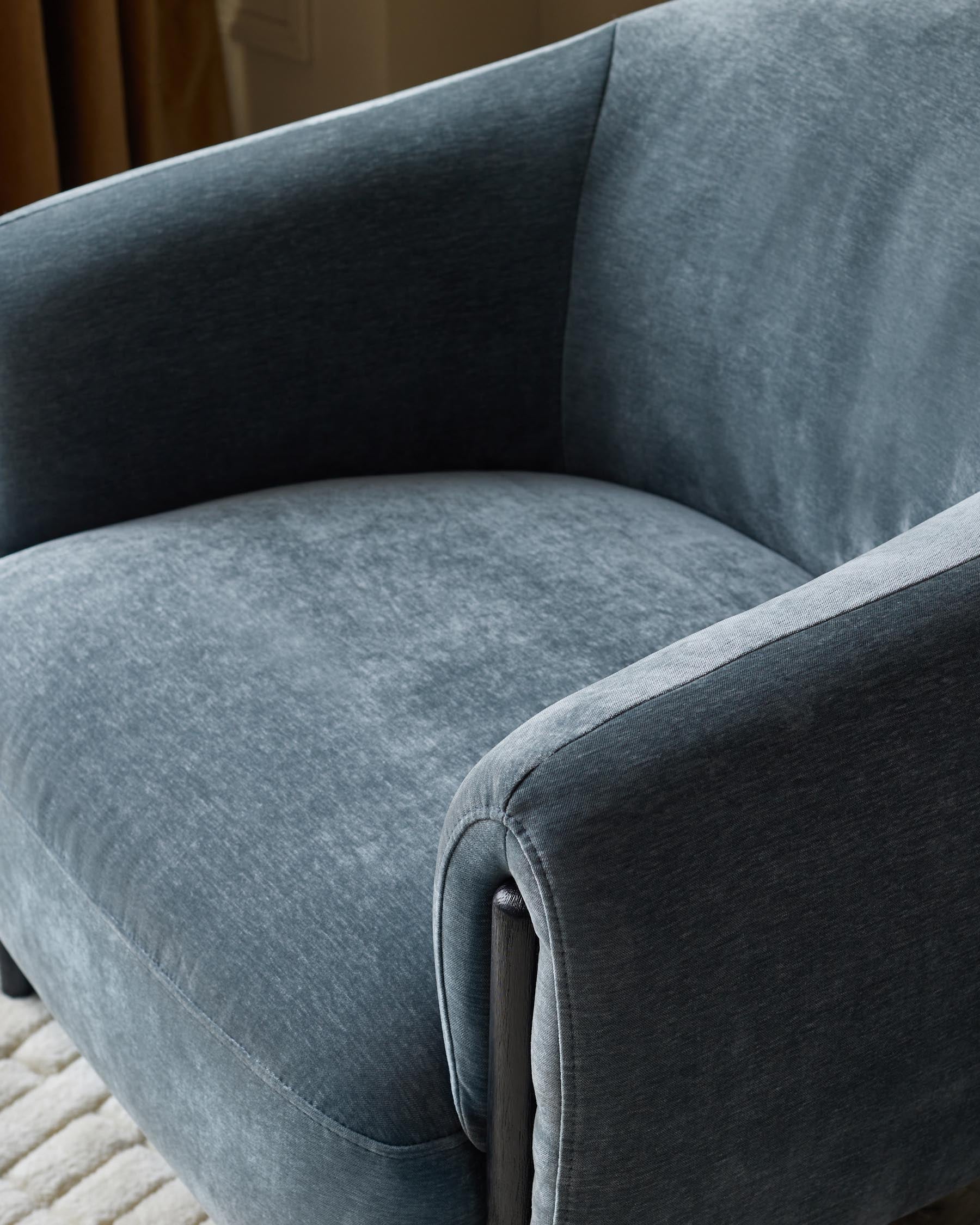 Fauteuil d'appoint Tristan en tissu bleu-gris avec bois noir