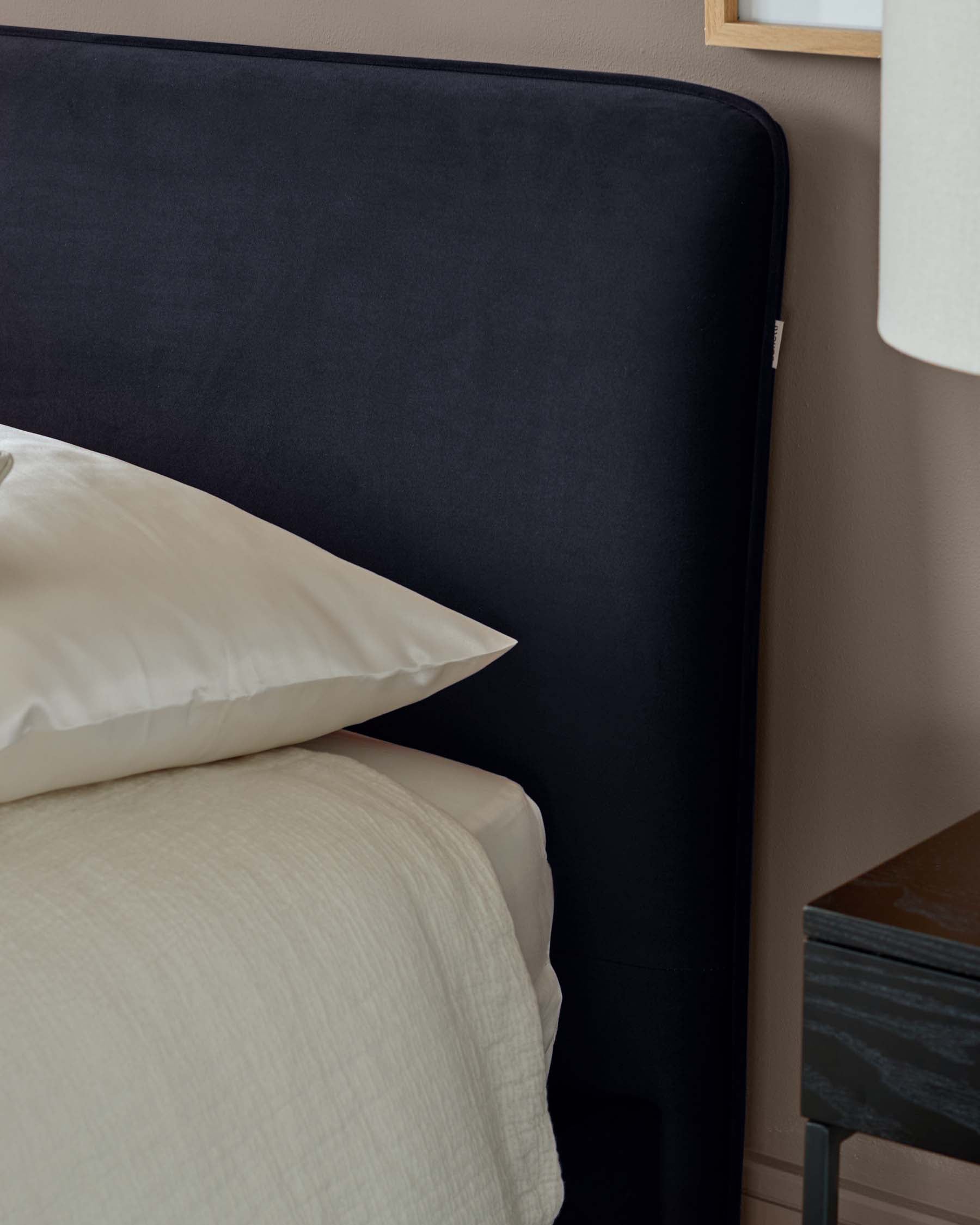 Lit coffre double Turin en velours bleu marine foncé