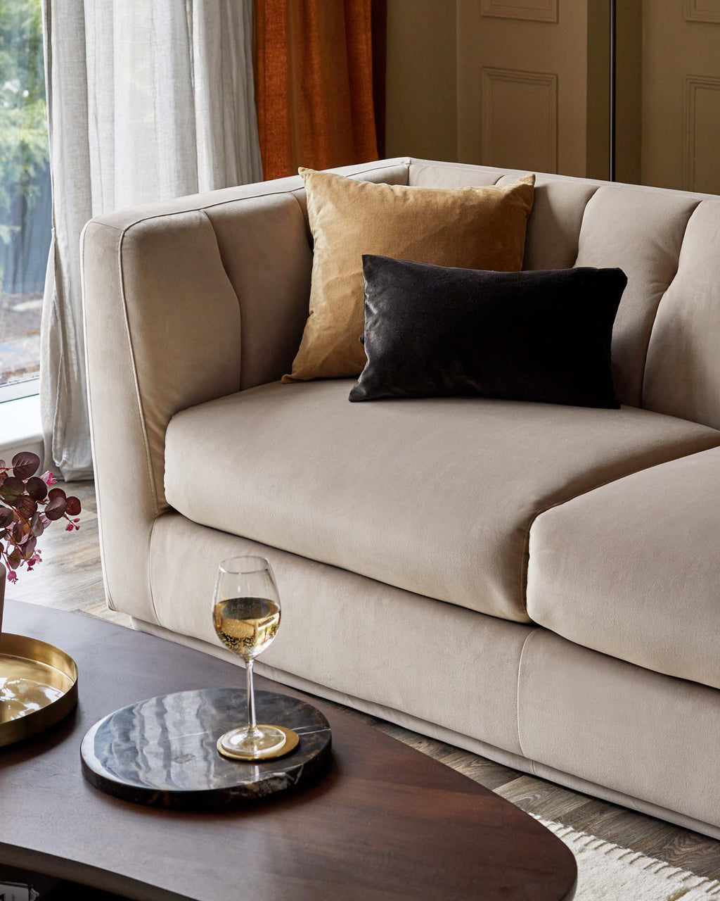 Canapé 2 places Valentina en velours champagne