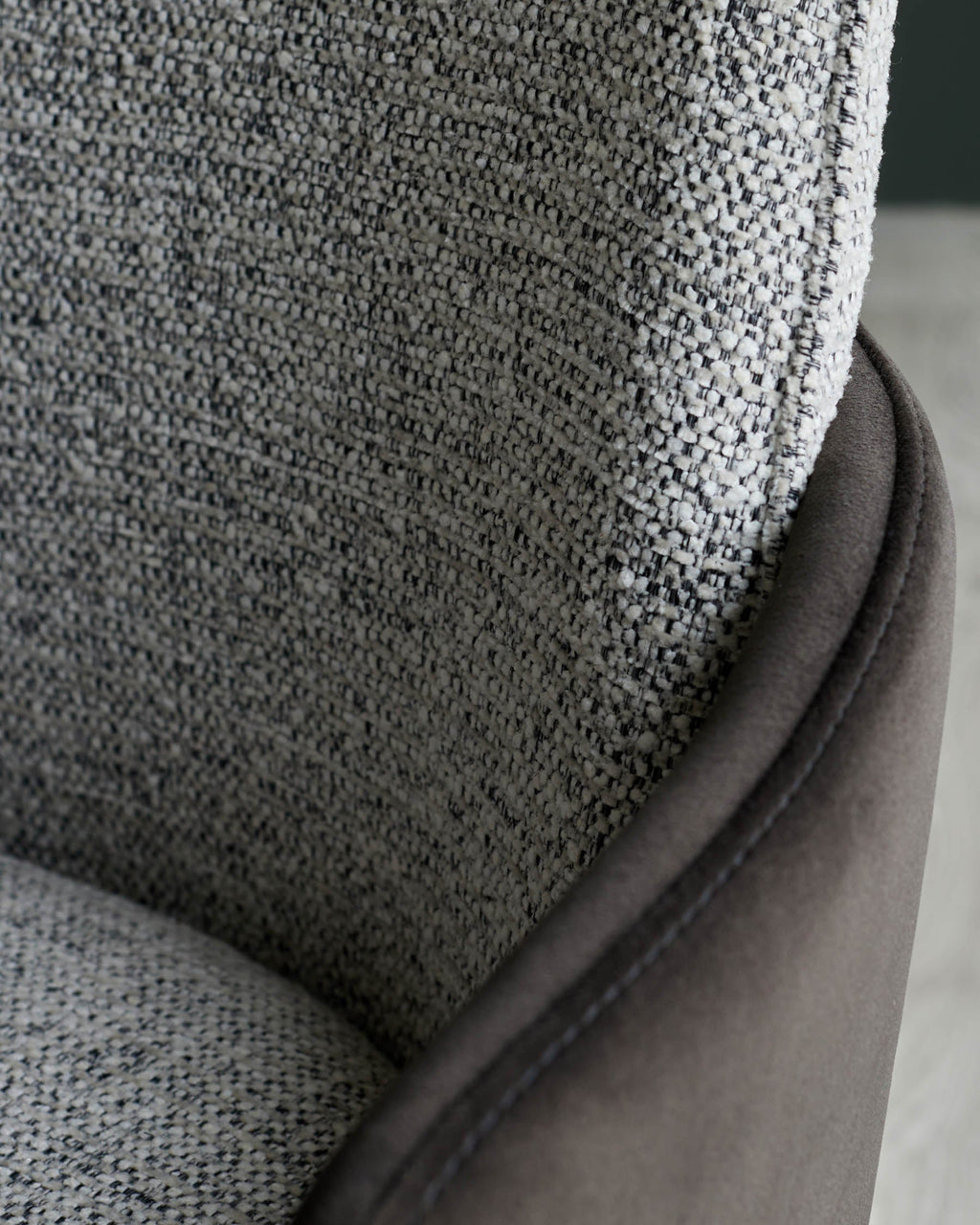 chaise de salle à manger en tissu gris Wren et velours moka