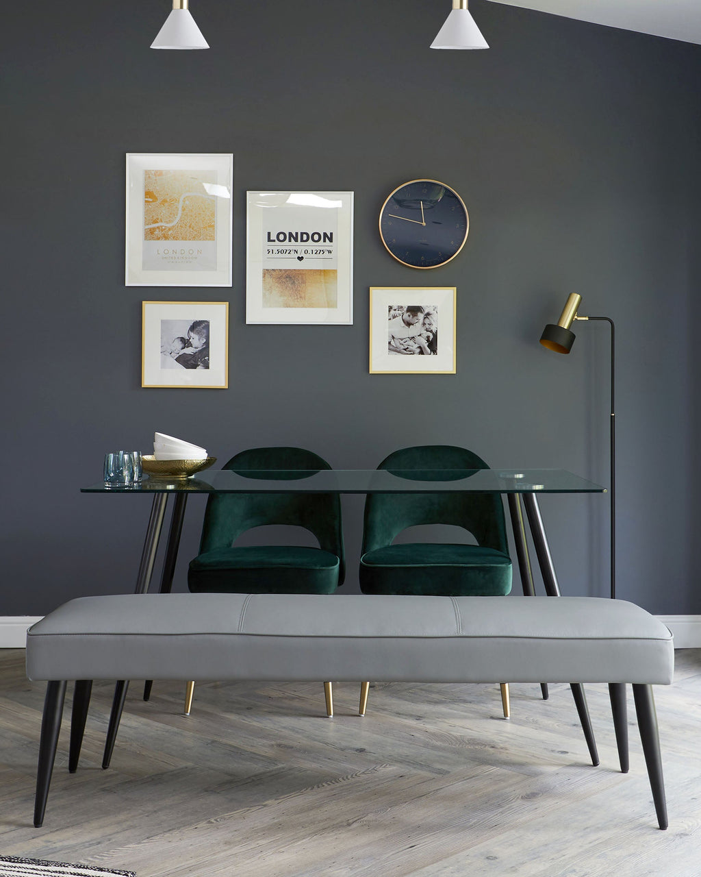 Table à manger Zilo noire et en verre 6 places