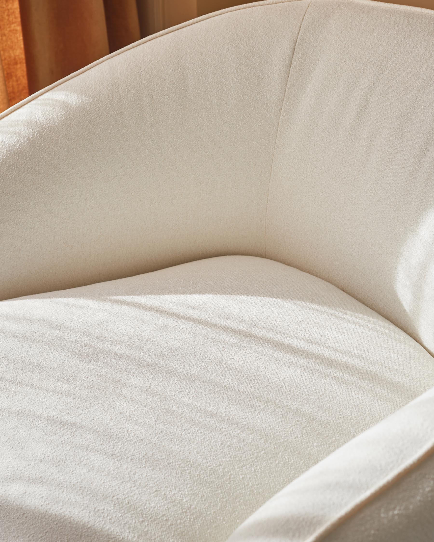 Fauteuil Zoey en bouclette ivoire