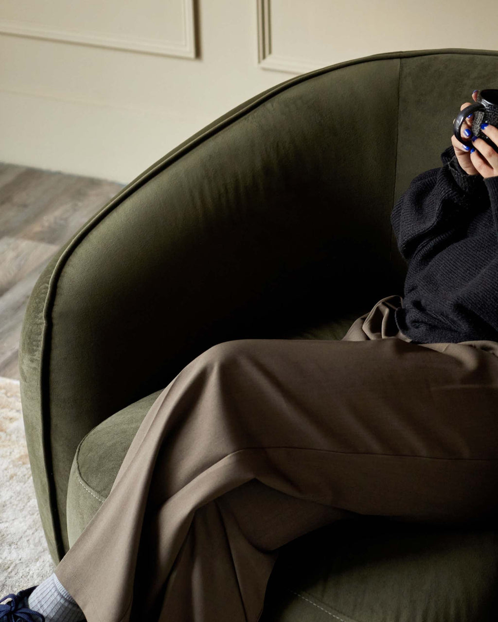 Canapé 2 places Zoey en velours vert olive