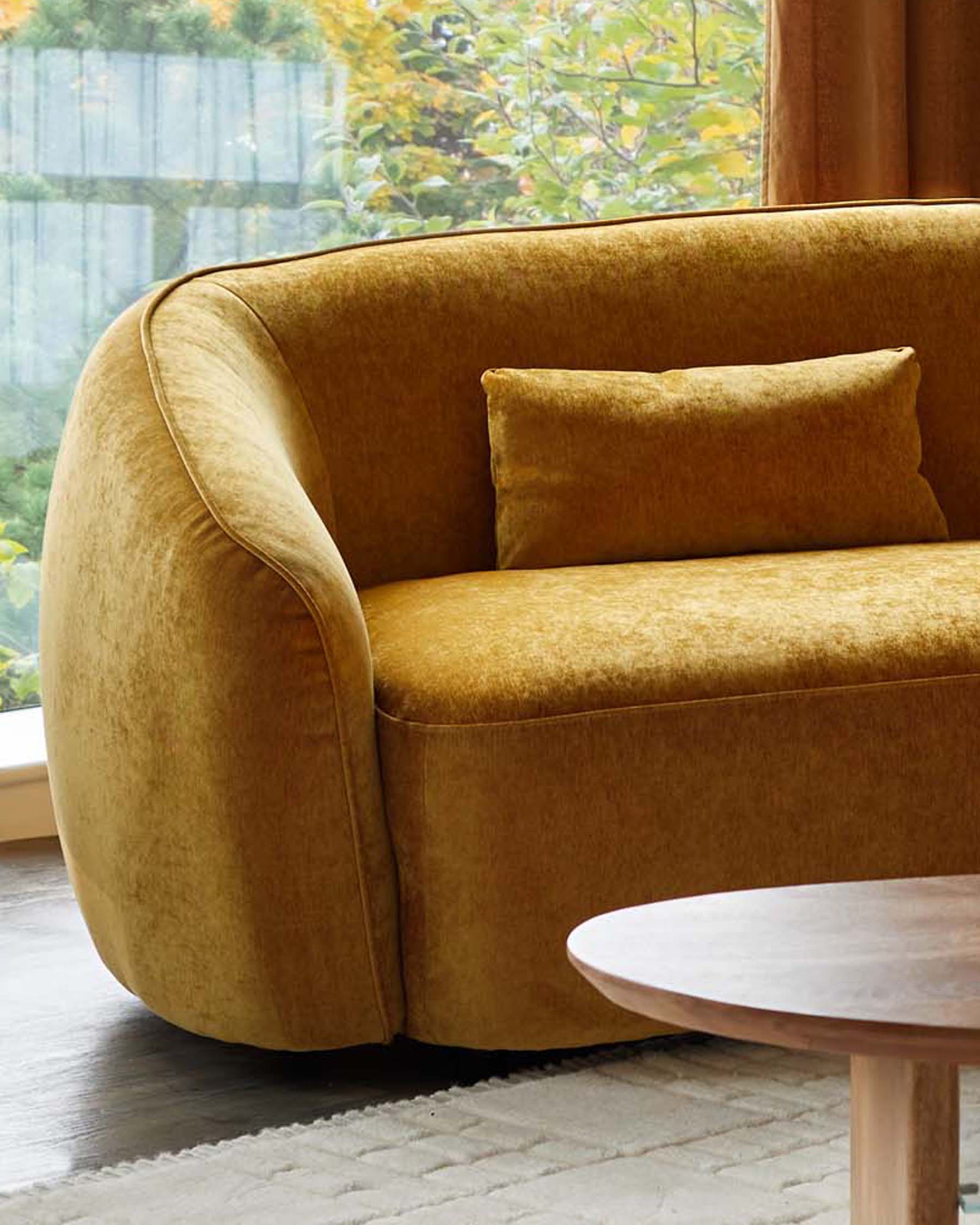 Canapé 2 places Zoey en tissu ocre